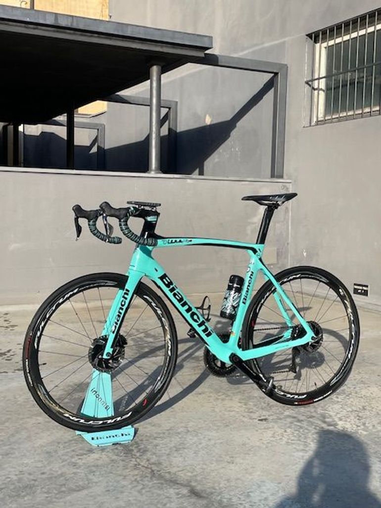 Used Bianchi E-Oltre Shimano Dura Ace Di2 2018 Road & Gravel — image 1 of 6