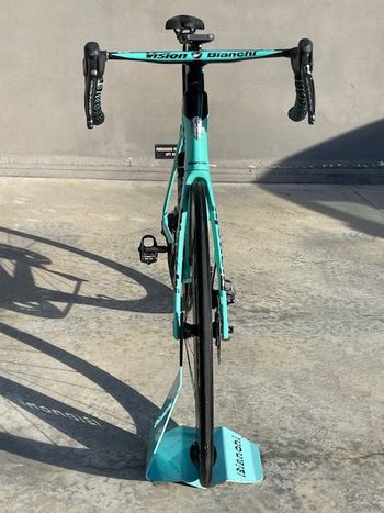 Used Bianchi E-Oltre Shimano Dura Ace Di2 2018 Road & Gravel — image 2 of 6