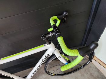 Used Cannondale Caad Shimano 105 2012 Road & Gravel, Weiß — image 2 of 10