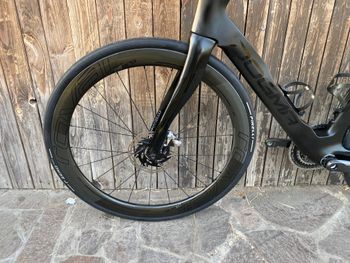 Used Pinarello DOGMA F12 RED ETAP AXS Disc 2022 2022 Road & Gravel, Nero — image 9 of 11