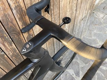 Used Pinarello DOGMA F12 RED ETAP AXS Disc 2022 2022 Road & Gravel, Nero — image 6 of 11