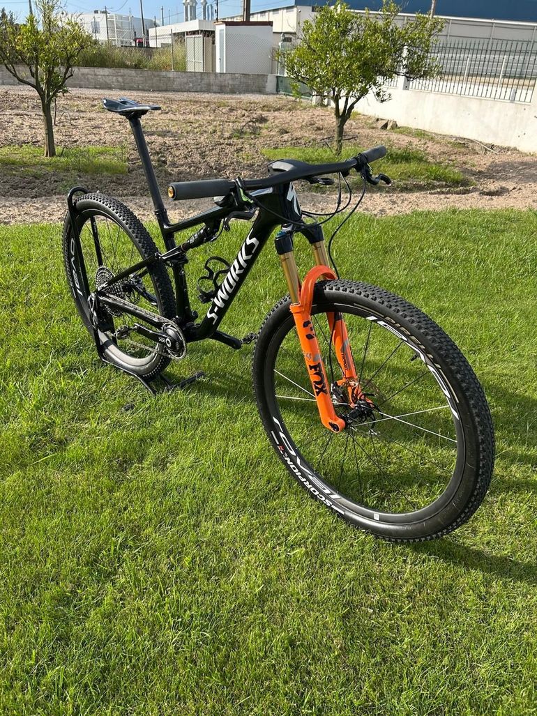 Used Specialized S-Works Epic EVO 2023 2023 Mountainbike, Black — image 2 of 4