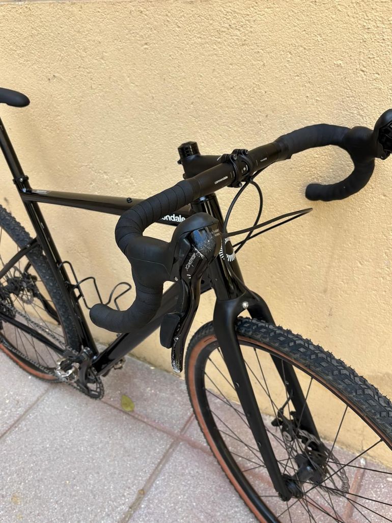 Used Cannondale Topstone 4 2024 2024 Road & Gravel, Negro — image 3 of 5