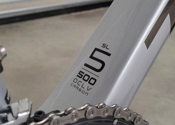 Used Trek Émonda SL 5 2023 2023 Road & Gravel, Grigio chiaro — image 3 of 9