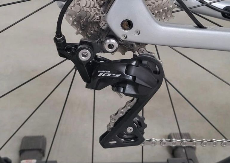 Used Trek Émonda SL 5 2023 2023 Road & Gravel, Grigio chiaro — image 7 of 9