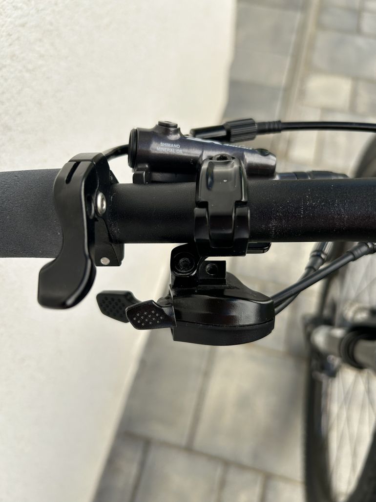 Used Canyon Lux CF 7 2022 2022 Mountainbike, Black, 29 — image 18 of 18