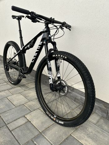 Used Canyon Lux CF 7 2022 2022 Mountainbike, Black, 29 — image 3 of 18