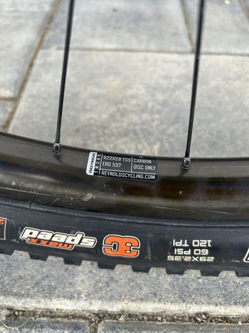 Used Canyon Lux CF 7 2022 2022 Mountainbike, Black, 29 — image 12 of 18