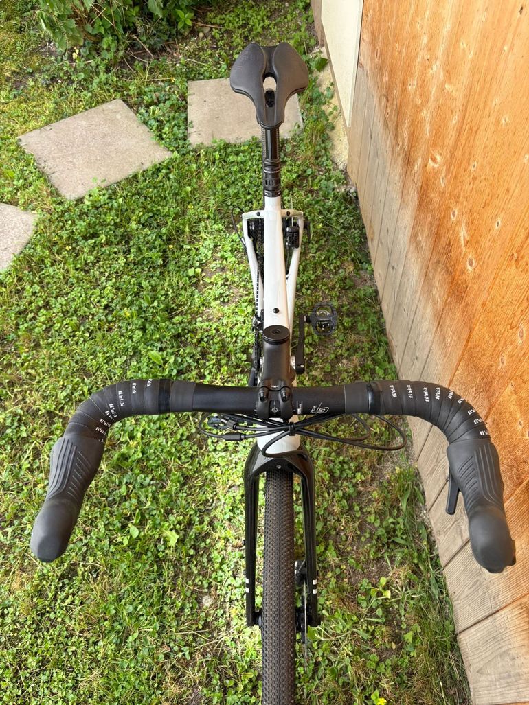 Used Lapierre Crosshill 5.0 2025 2025 Road & Gravel, Light Gray — image 8 of 10