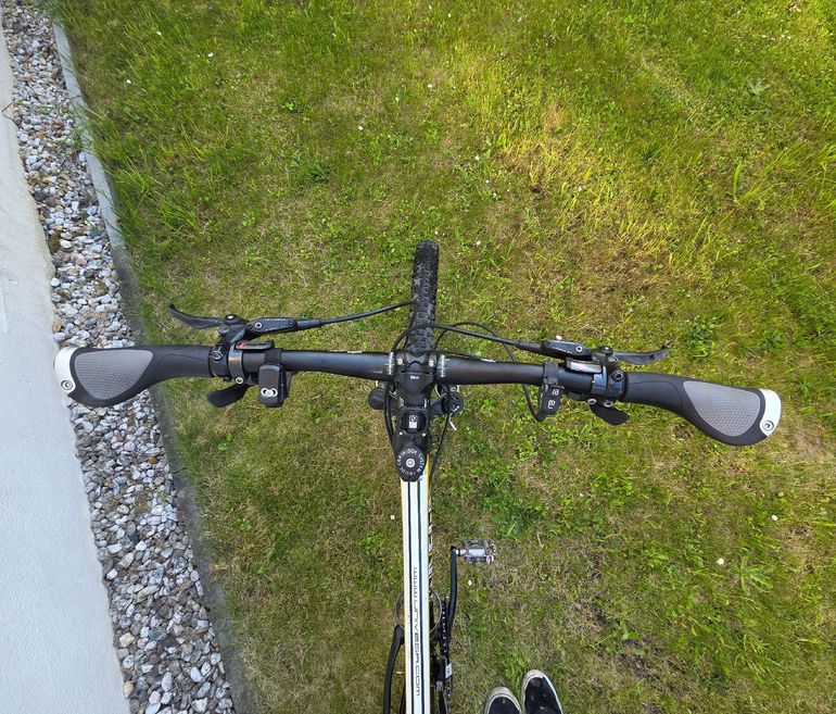 Used Univega Alpina Other Shimano - Mountainbike 2011 Mountainbike, Black — image 3 of 14