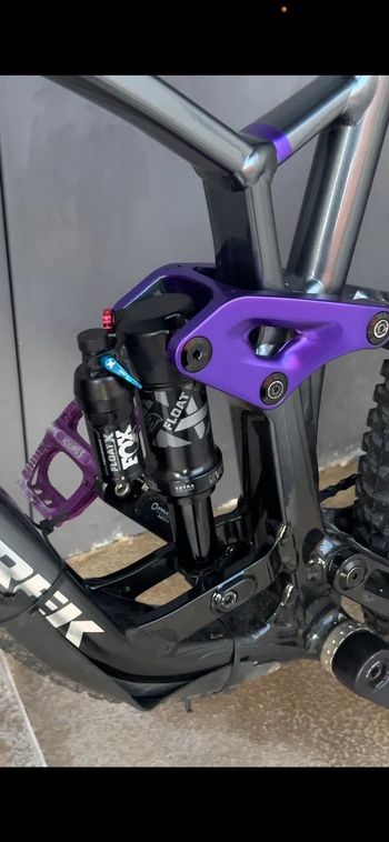 Used Trek Fuel EX 7 Gen 6 2024 2024 Mountainbike — image 5 of 9