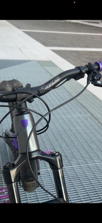 Used Trek Fuel EX 7 Gen 6 2024 2024 Mountainbike — image 6 of 9