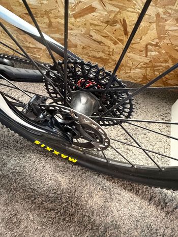Used Giant Anthem Sram Eagle Transmission X0 2026 Mountainbike, Weiß — image 4 of 6