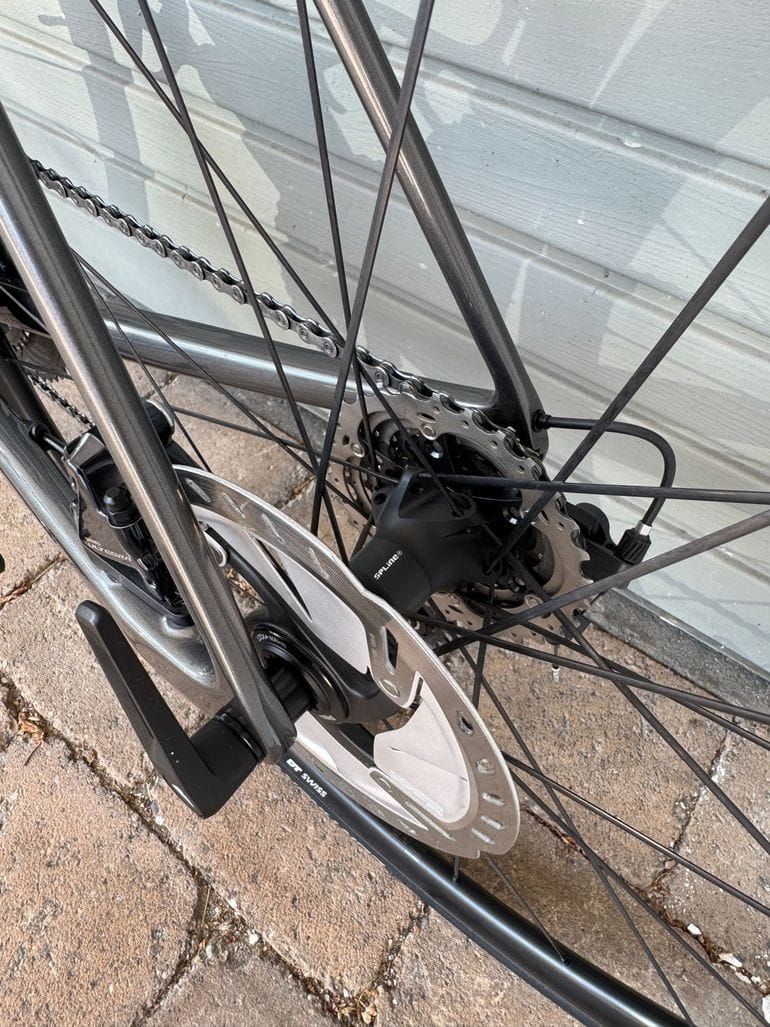 Used Canyon Ultimate CF SL Disc 8.0 2020 2020 Road & Gravel, Grigio chiaro — image 10 of 15