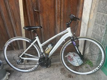 Used Montana F962-L Shimano Claris 3X8* Lady 2007 Road & Gravel, White — image 2 of 3