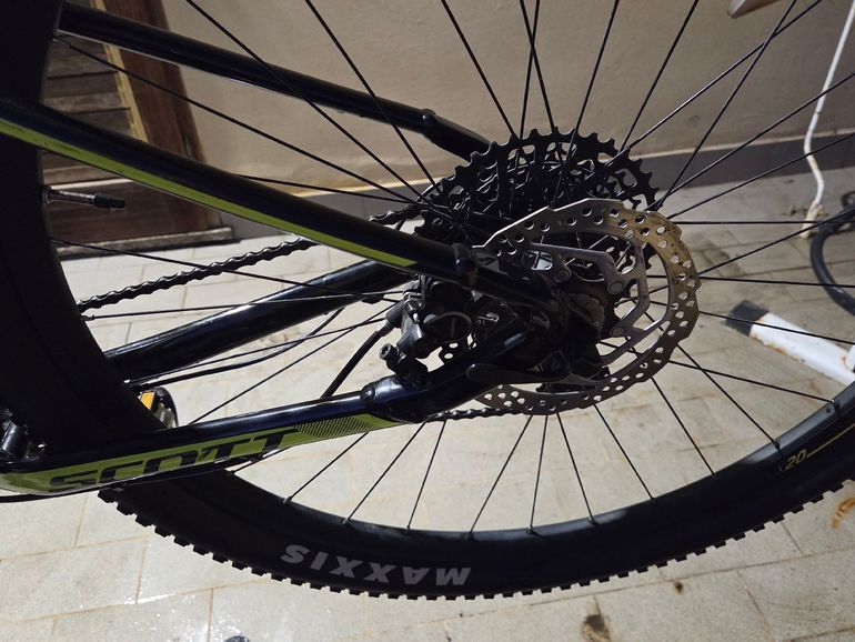 Used Scott Scale 980 2018 2018 Mountainbike, Verde — image 8 of 12