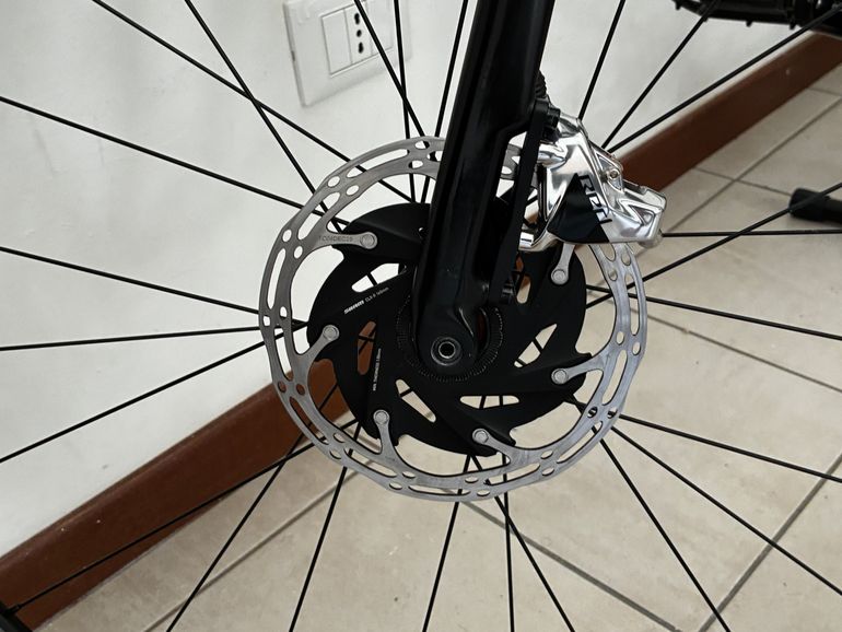 Used Cannondale Synapse Carbon Disc Sram Red 2018 Road & Gravel, Negro — image 4 of 24
