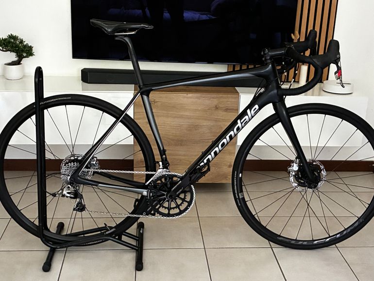 Used Cannondale Synapse Carbon Disc Sram Red 2018 Road & Gravel, Negro — image 3 of 24