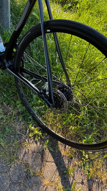 Used Cannondale Synapse Carbon Disc Sram Red 2018 Road & Gravel, Black — image 22 of 25