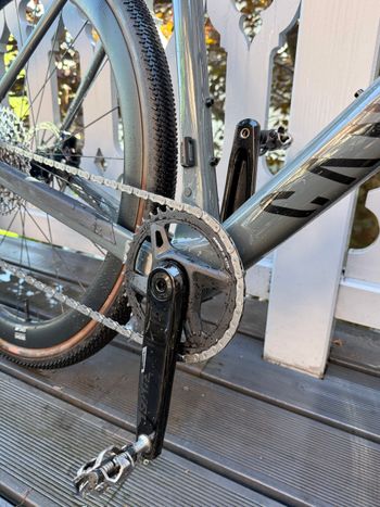 Used Canyon Grail CF SL 7 eTap 2023 2023 Road & Gravel, Green — image 4 of 5