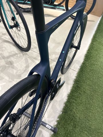 Brugt Bianchi Oltre Comp Ultegra Di2 2025 2025 Road & Gravel — billede 8 af 12