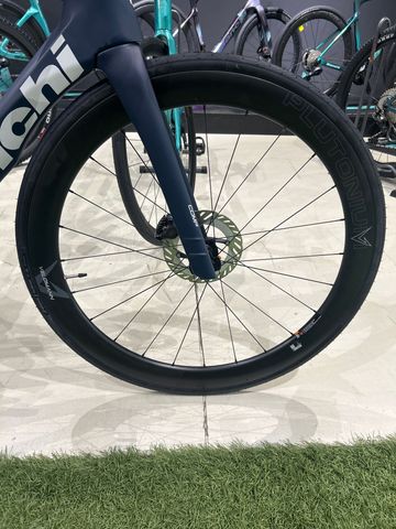 Brugt Bianchi Oltre Comp Ultegra Di2 2025 2025 Road & Gravel — billede 5 af 12
