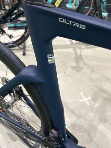 Brugt Bianchi Oltre Comp Ultegra Di2 2025 2025 Road & Gravel — billede 12 af 12