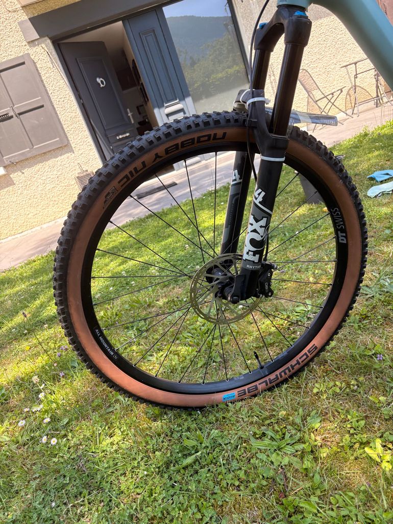 Used Canyon Neuron 6 2022 2022 Mountainbike — image 2 of 17