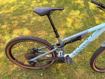 Used Canyon Neuron 6 2022 2022 Mountainbike — image 10 of 17