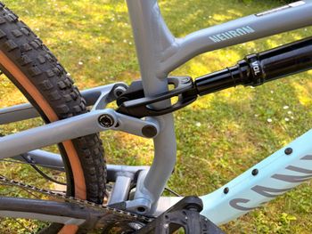 Used Canyon Neuron 6 2022 2022 Mountainbike — image 13 of 17
