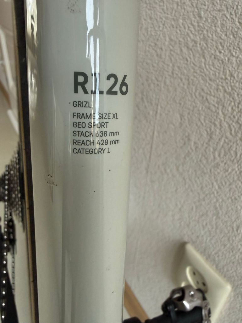 Used Canyon Grizl CF 7 2026 2026 Road & Gravel, Grigio chiaro — image 12 of 12