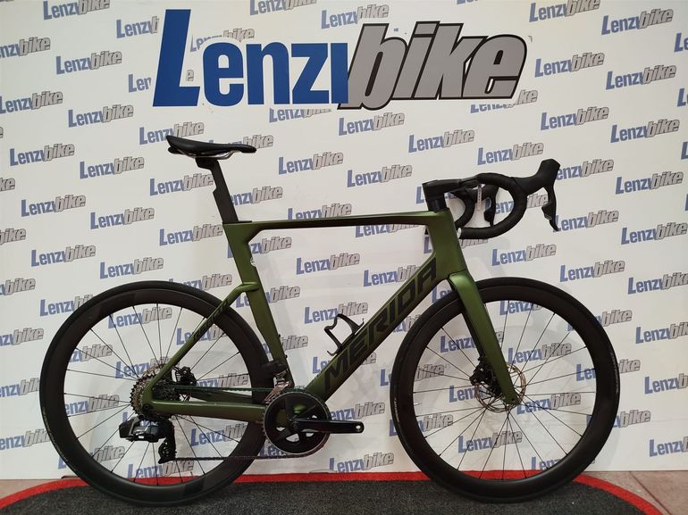 Used Merida REACTO 7000 2023 2023 Road & Gravel — image 1 of 7