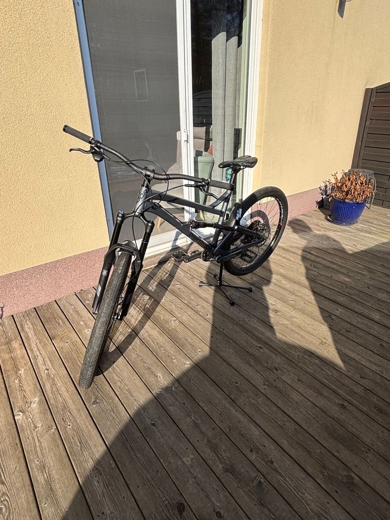 Used Dartmoor Blackbird Intro 27.5 2021 2021 Mountainbike — image 9 of 17