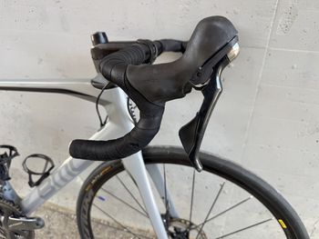 Used BMC Roadmachine 02 TWO 2019 2019 Road & Gravel — image 9 of 9