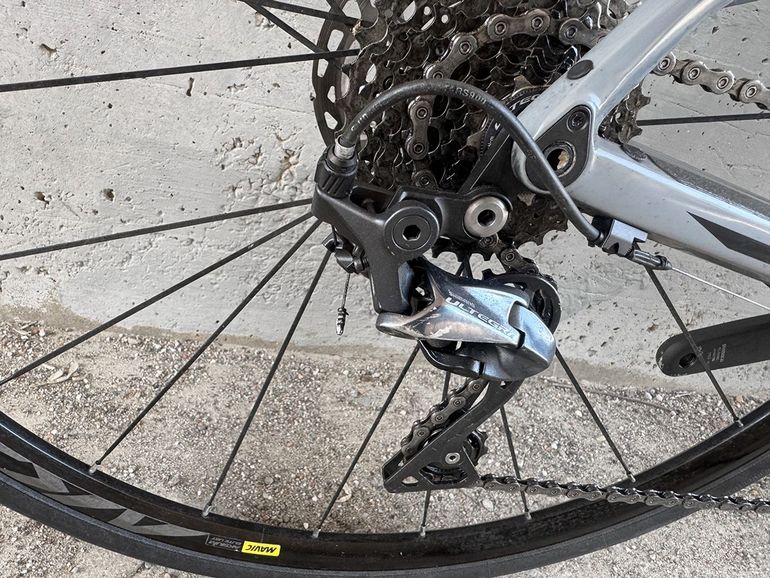 Used BMC Roadmachine 02 TWO 2019 2019 Road & Gravel — image 8 of 9