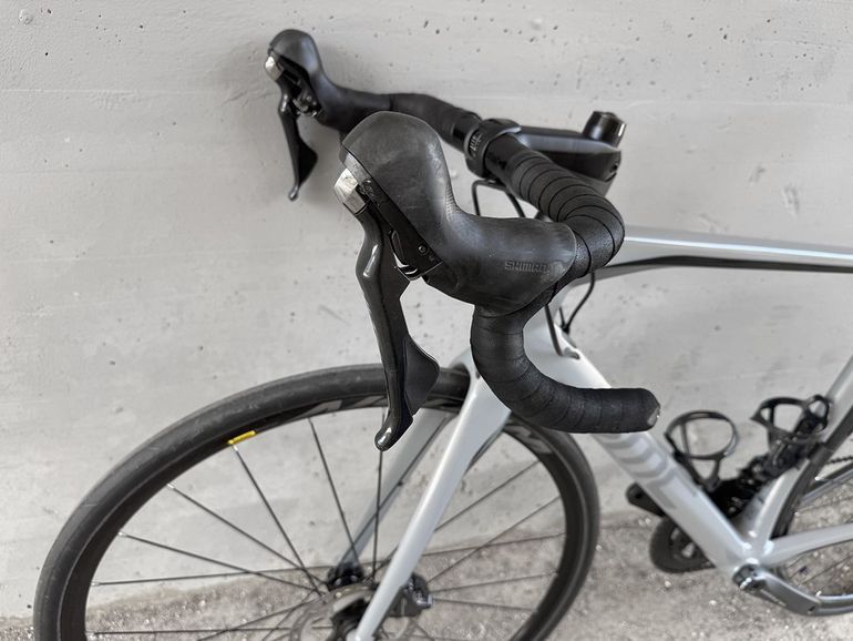 Used BMC Roadmachine 02 TWO 2019 2019 Road & Gravel — image 5 of 9