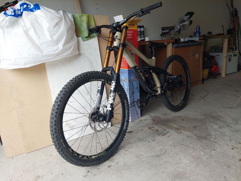 Used CUBE TWO15 PRO 2021 2021 Mountainbike — image 1 of 3