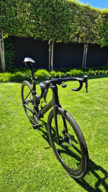 Used CUBE AGREE C:62, RACE 2022 2022 Road & Gravel, Negro — image 9 of 10