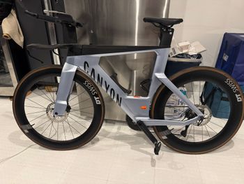Used Canyon Speedmax CF SLX 8 Di2 ARC1600 2025 2025 Road & Gravel, Blue — image 2 of 5