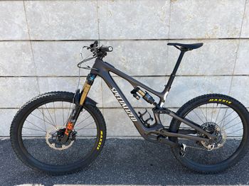 Used Specialized Turbo Levo SL Comp Carbon 2024 2024 Mountainbike, Schwarz — image 2 of 10