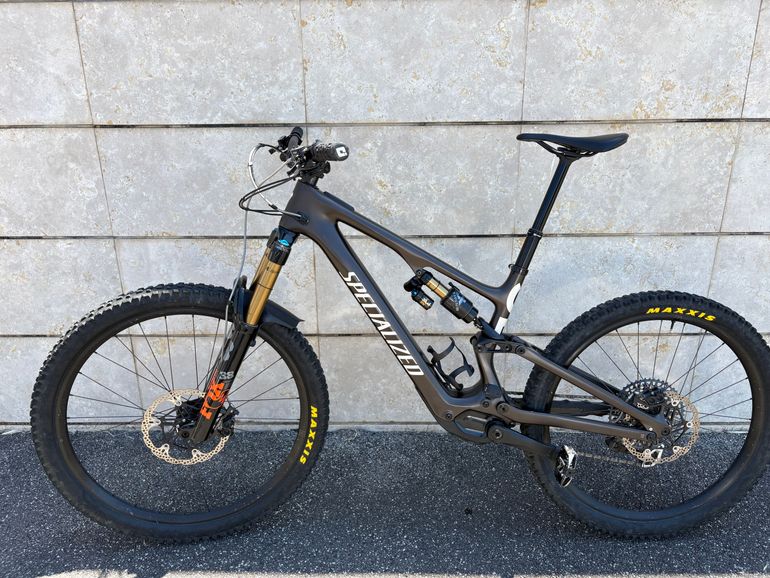Used Specialized Turbo Levo SL Comp Carbon 2024 2024 Mountainbike, Schwarz — image 2 of 10