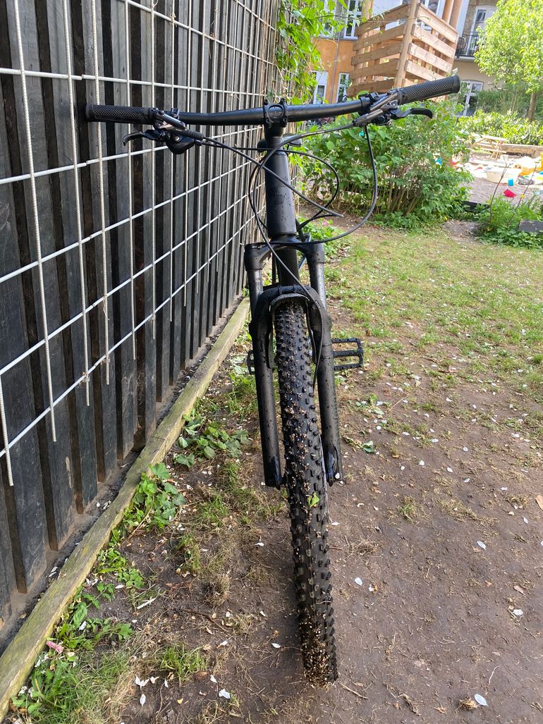 Used CUBE REACTION PRO 2023 2023 Mountainbike, Black, 27.5 — image 2 of 7