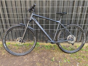 Used CUBE REACTION PRO 2023 2023 Mountainbike, Black, 27.5 — image 3 of 7