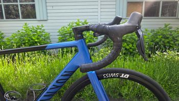 Used Canyon Ultimate CF SL 8 Aero 2023 2023 Road & Gravel, Black — image 9 of 15