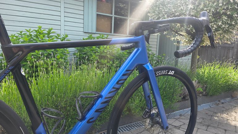 Used Canyon Ultimate CF SL 8 Aero 2023 2023 Road & Gravel, Black — image 2 of 15