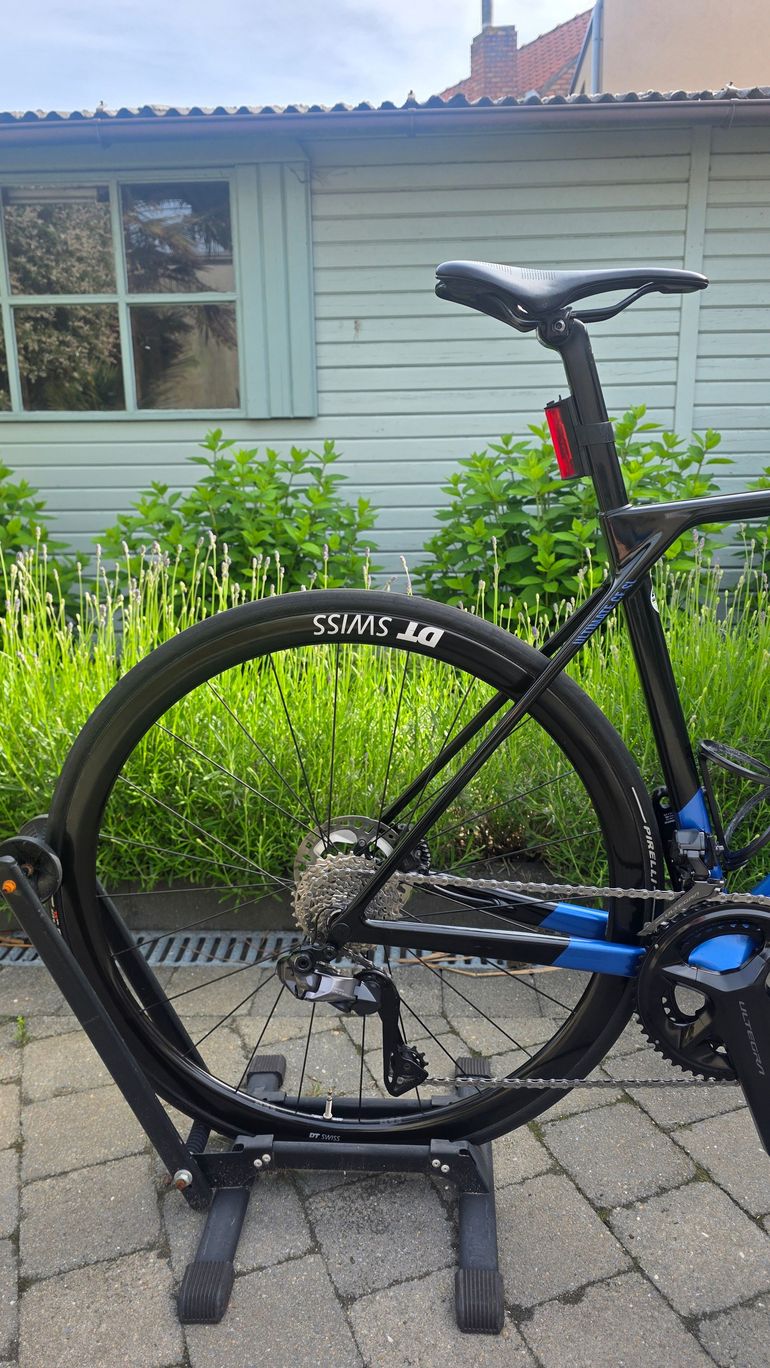 Used Canyon Ultimate CF SL 8 Aero 2023 2023 Road & Gravel, Black — image 5 of 15