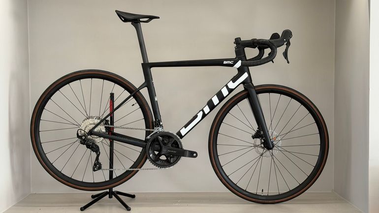 Used BMC Teammachine SLR THREE 2027 2027 Road & Gravel — image 1 of 15