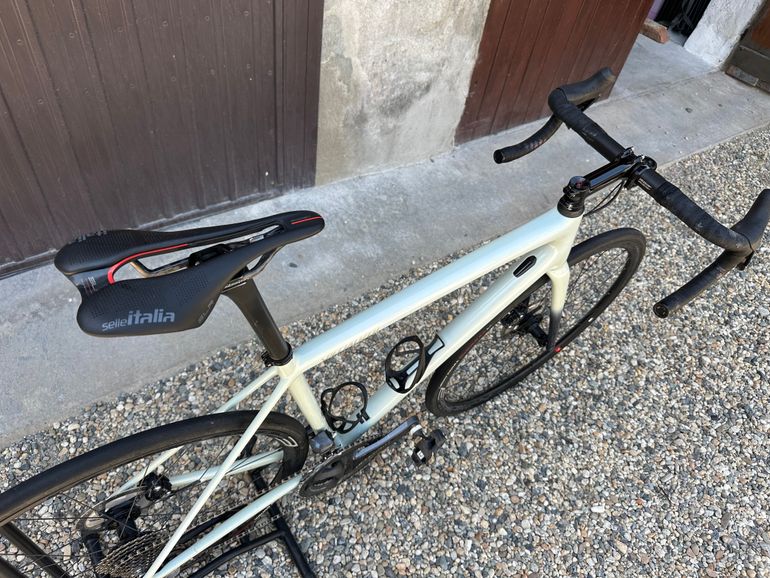 Used Specialized Aethos Expert 2021 2021 Road & Gravel — image 2 of 8