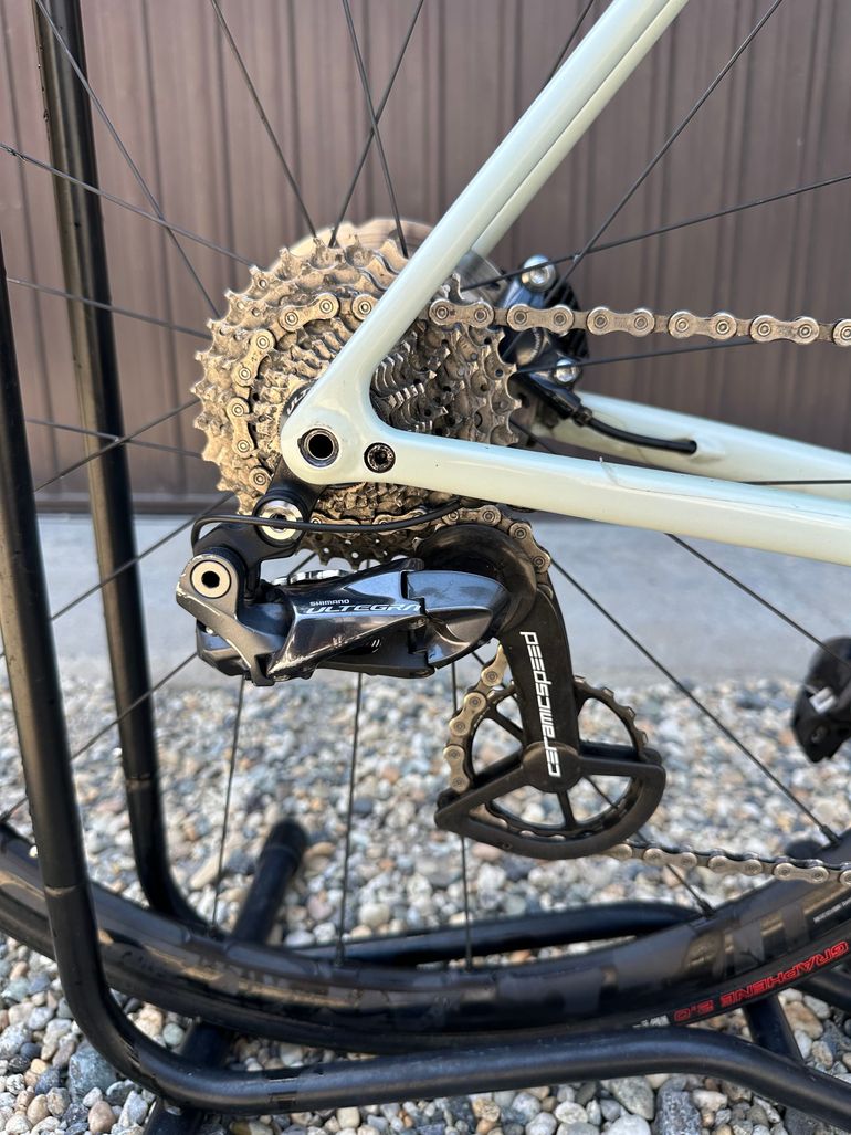 Used Specialized Aethos Expert 2021 2021 Road & Gravel — image 6 of 8