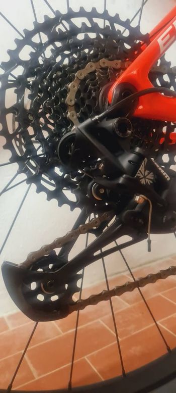Used Specialized Epic SRAM NX 2023 Mountainbike, Rojo — image 5 of 7